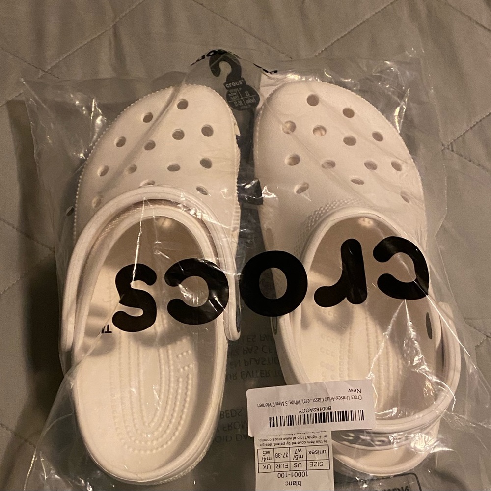 ***sold***croc sandal clogs. NWT.